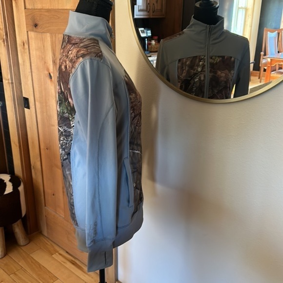 Hunting Jacket Brand is Girls & Guns medium jacket camo hunting coat  stretchy - Picture 4 of 12